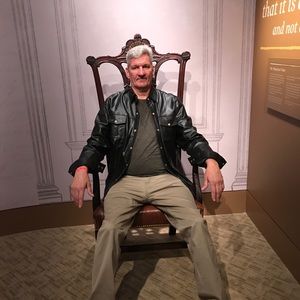 Meet your Posher, Robert